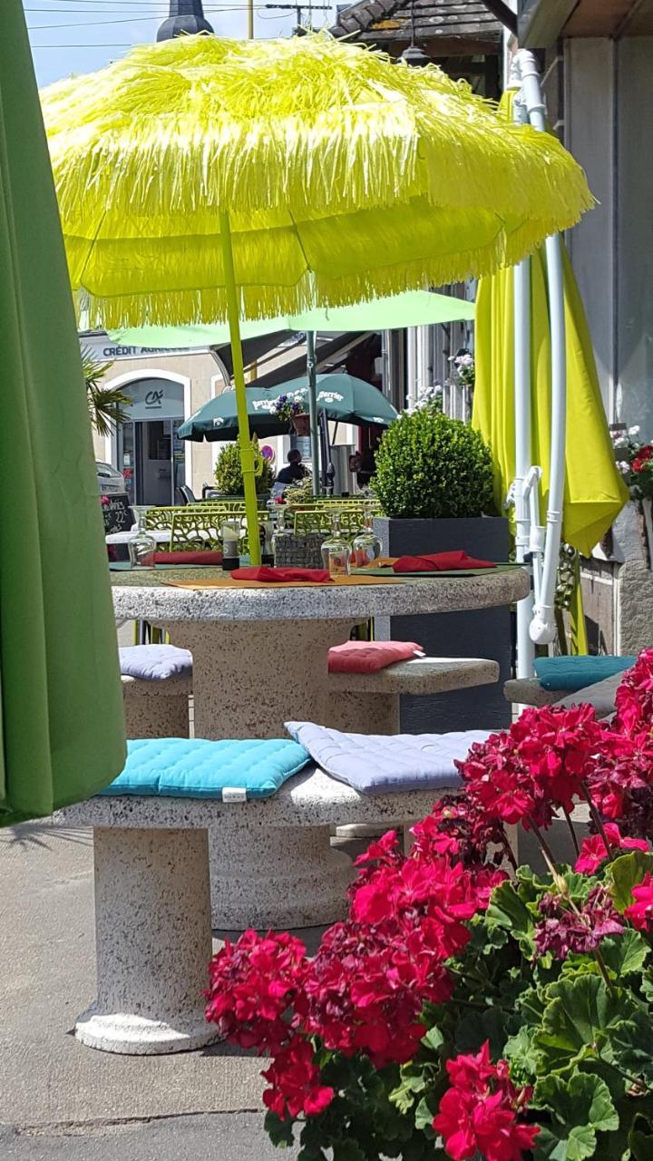 Hotel Ronsin Fresnay-sur-Sarthe Exterior foto